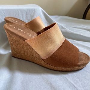 TOMS Monica Espadrille Wedge Sandal Pink Suede and Natural Canvas in Size 9.5